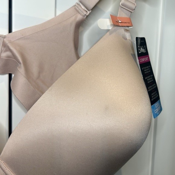 Bali Cool Comfort Beige Bra Size 3XL
Revolution Soft Touch Perfect WireFree Bra - Picture 10 of 11